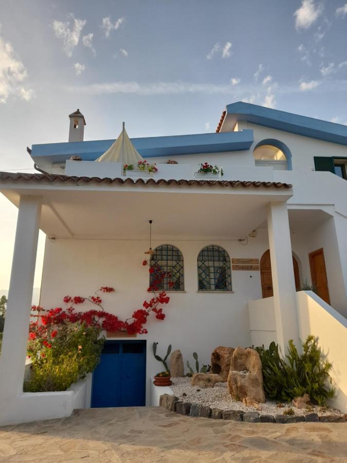Agriturismo Palas De Serra Country Resort Onifai Екстер'єр фото