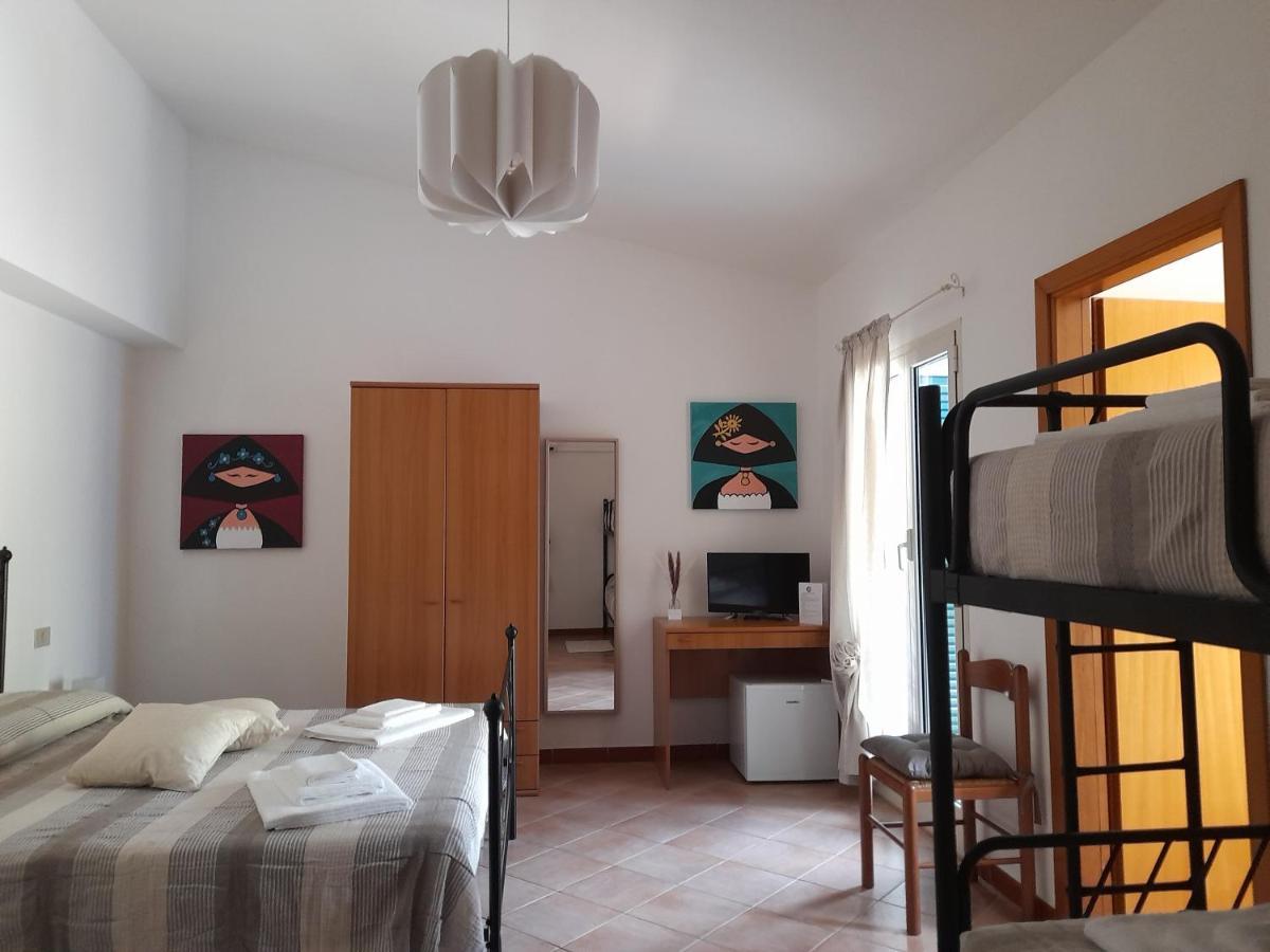 Agriturismo Palas De Serra Country Resort Onifai Екстер'єр фото