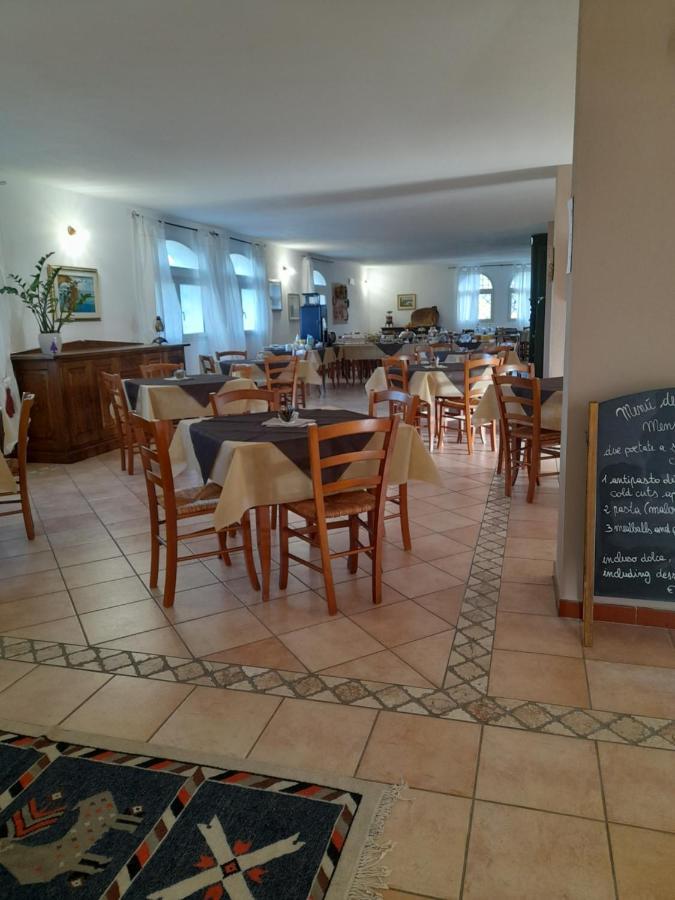 Agriturismo Palas De Serra Country Resort Onifai Екстер'єр фото