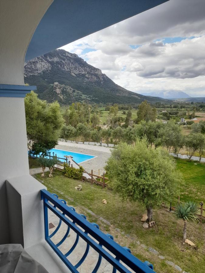 Agriturismo Palas De Serra Country Resort Onifai Екстер'єр фото