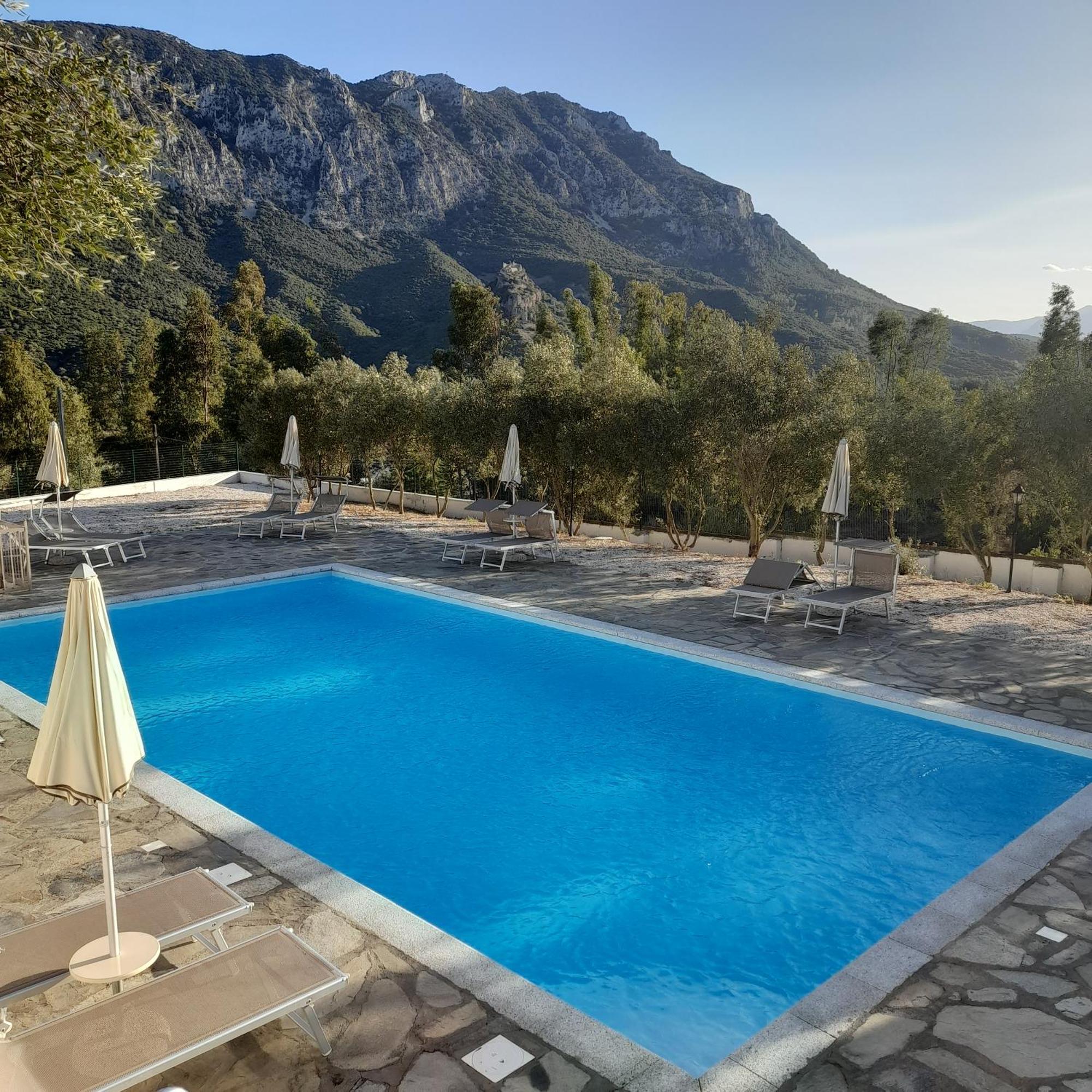 Agriturismo Palas De Serra Country Resort Onifai Екстер'єр фото