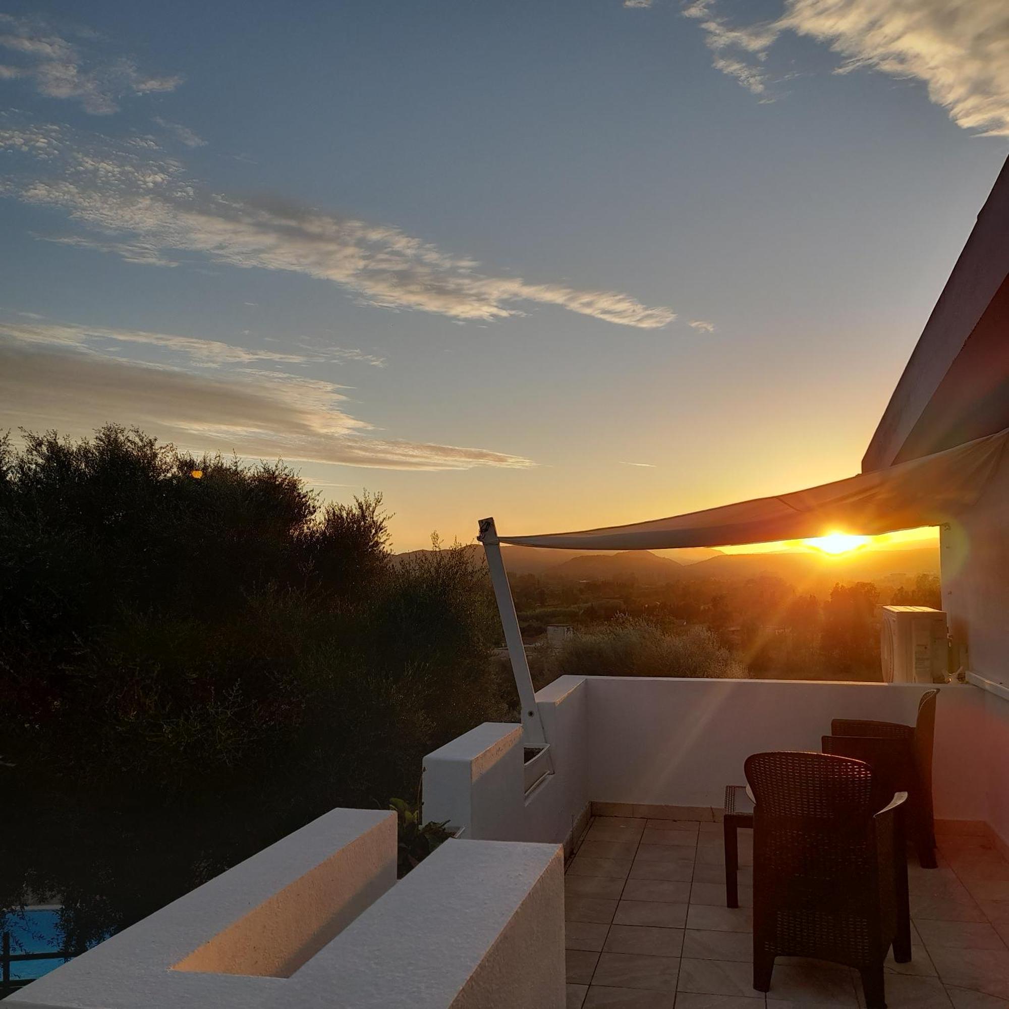 Agriturismo Palas De Serra Country Resort Onifai Екстер'єр фото