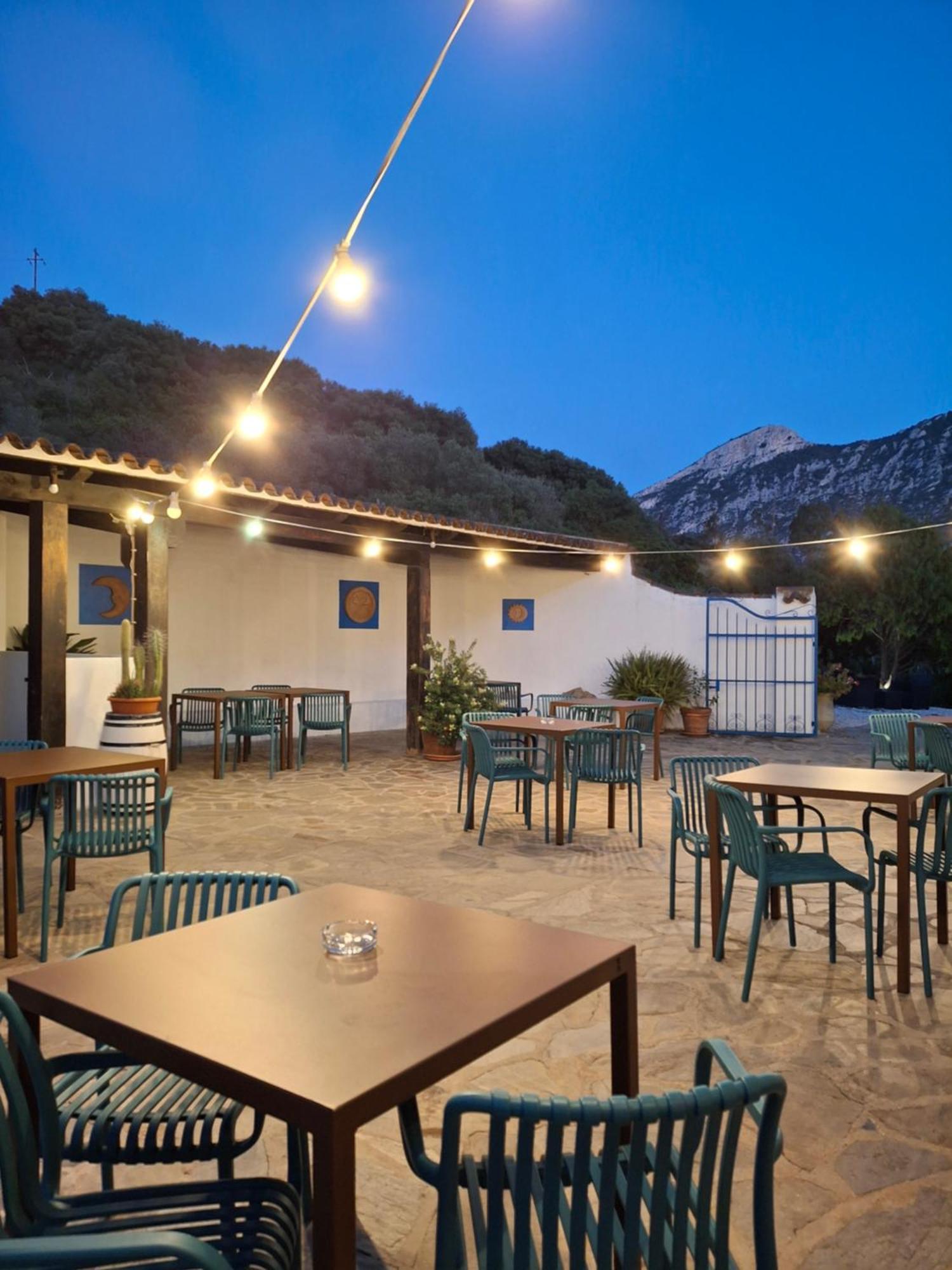 Agriturismo Palas De Serra Country Resort Onifai Екстер'єр фото